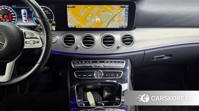 Mercedes-Benz E-Class W213 2018 Серый из Кореи, фото 5