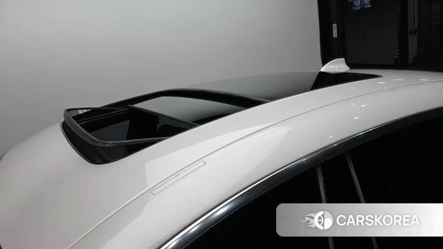 BMW 6 Series GT (G32) 2022 Белый из Кореи, фото 5