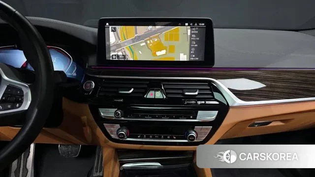 BMW 5 Series (G30) 2022 Черный из Кореи, фото 5