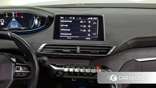 Peugeot 5008 second generation 2021 Белый из Кореи, фото 5