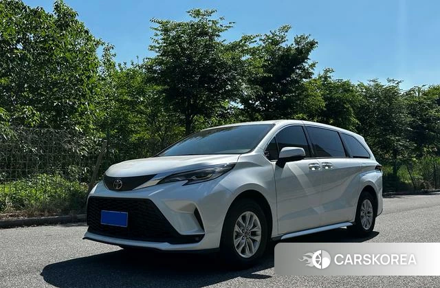 Toyota Grevia 2026 Белый из Китая, фото 5