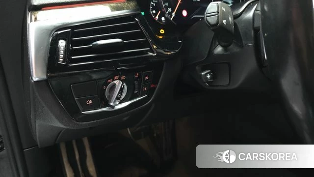 BMW 6 Series GT (G32) 2018 Черный из Кореи, фото 5