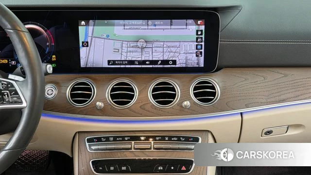 Mercedes-Benz E-Class W213 2023 Черный из Кореи, фото 5