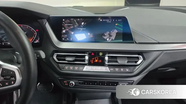 BMW 1 Series (F40) 2023 Черный из Кореи, фото 5