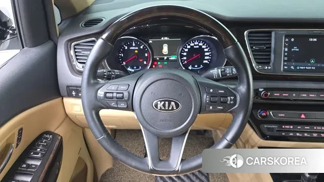 Kia The New Carnival 2019 Белый из Кореи, фото 5