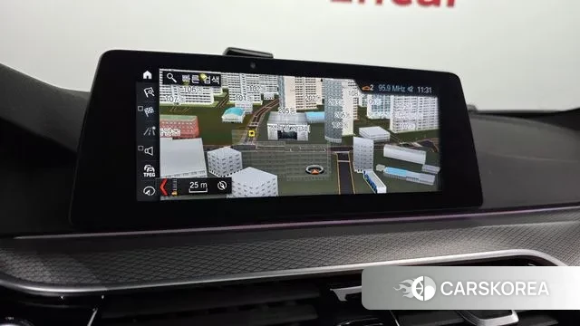 BMW 5 Series (G30) 2018 Цвет галактики из Кореи, фото 5