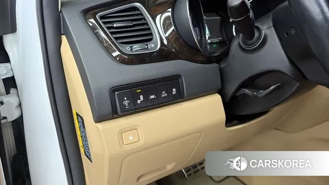 Kia The New Carnival 2018 Белый из Кореи, фото 5