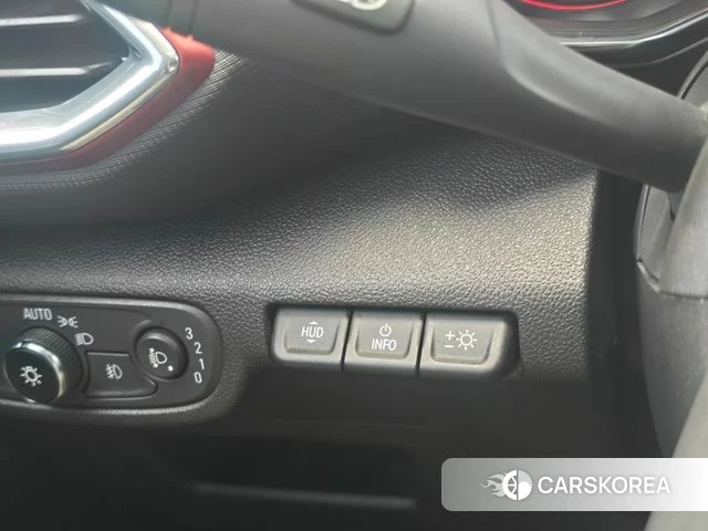 Chevrolet (GM Daewoo) Trailblazer 2020 Белый из Кореи, фото 5