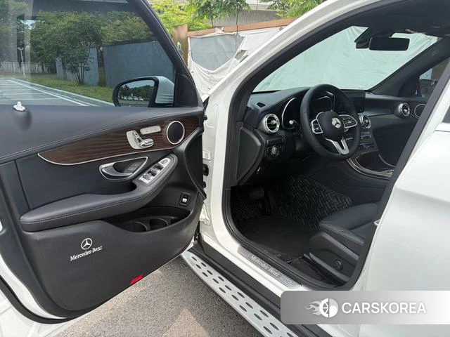 Mercedes-Benz GLC 2022 Белый из Китая, фото 5