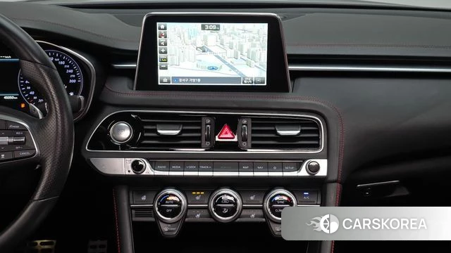 Genesis G70 2018 Черный из Кореи, фото 5