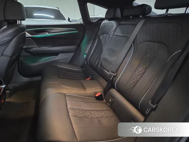 BMW 6 Series GT (G32) 2023 Черный из Кореи, фото 5