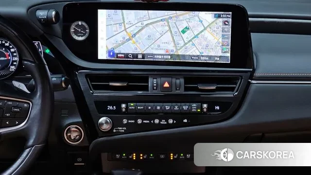 Lexus ES300h 7th generation 2024 Серебристо-серый из Кореи, фото 5