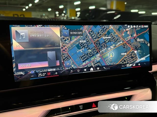 BMW 5 Series (G60) 2025 Серый из Кореи, фото 5