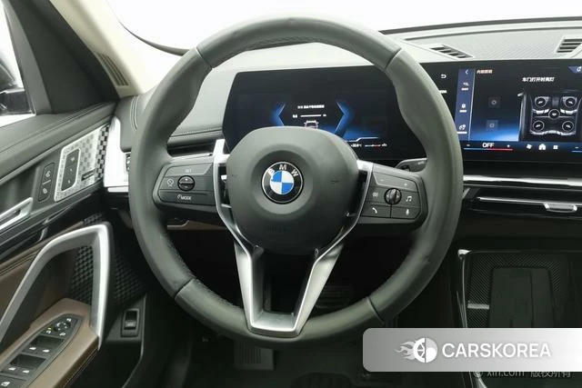 BMW iX1 2024 Черный из Китая, фото 5