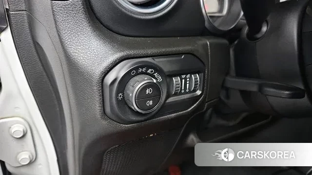 Jeep Wrangler (JL) 2019 Белый из Кореи, фото 5