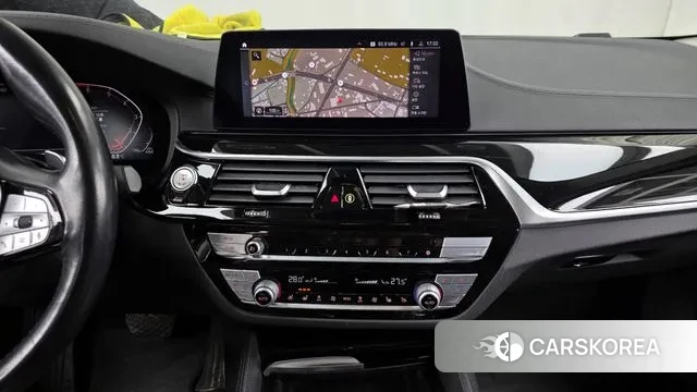 BMW 5 Series (G30) 2020 Синий из Кореи, фото 5