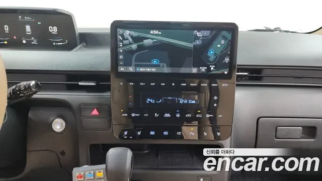 Hyundai Staria 2023 Желтый из Кореи, фото 5