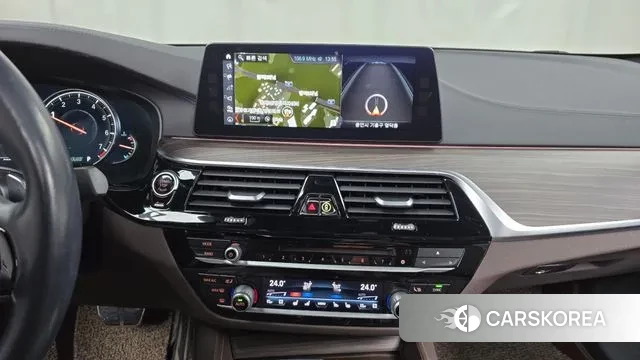 BMW 5 Series (G30) 2018 Серый из Кореи, фото 5