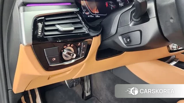 BMW 5 Series (G30) id 3213151 из Кореи 5