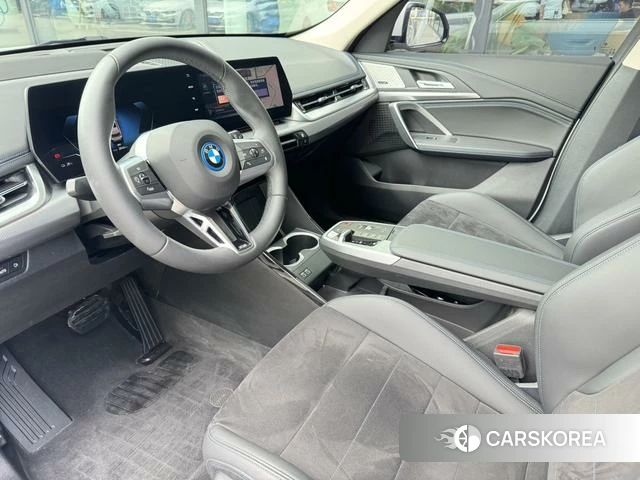 BMW iX1 2024 Белый из Китая, фото 5