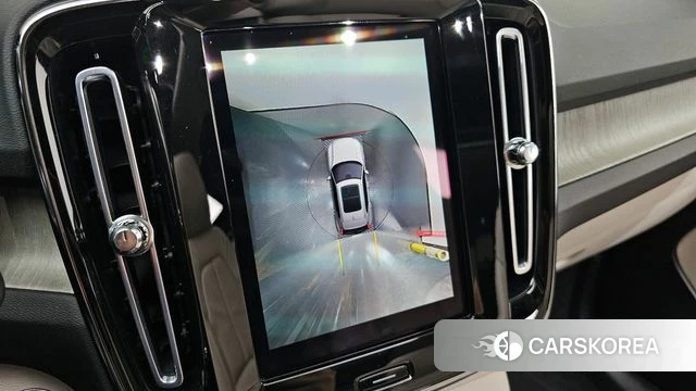 Volvo XC40 2023 Белый из Кореи, фото 5