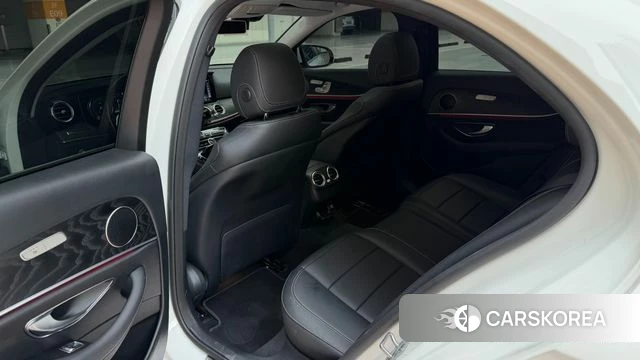 Mercedes-Benz E-Class W213 2019 Белый из Кореи, фото 5