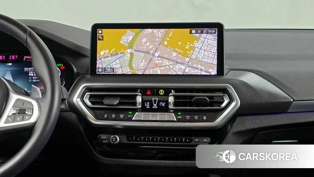 BMW X3 (G01) 2022 Светло-серебряный цвет из Кореи, фото 5