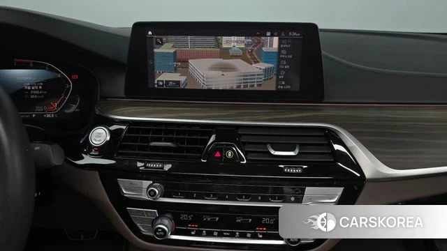 BMW 5 Series (G30) 2020 Белый из Кореи, фото 5