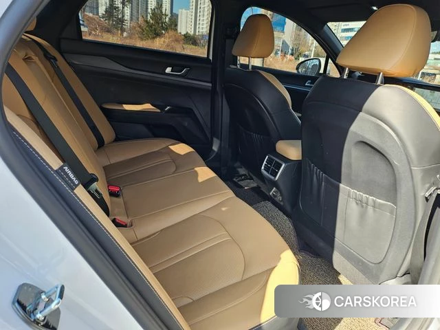 Kia K5 3rd generation 2023 Белый из Кореи, фото 5