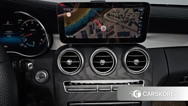 Mercedes-Benz C-Class W205 2023 Белый из Кореи, фото 5