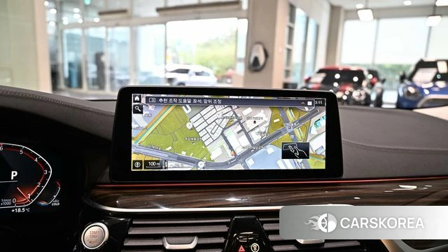 BMW 5 Series (G30) 2020 Белый из Кореи, фото 5