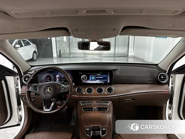 Mercedes-Benz E-class 2018 Белый из Китая, фото 5