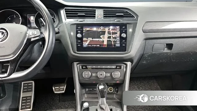 Volkswagen Tiguan second Generation 2020 Белый из Кореи, фото 5