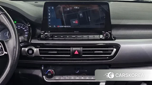 Kia Seltos 2022 Белый из Кореи, фото 5