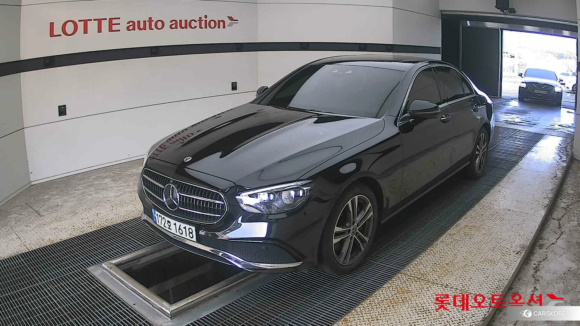 Mercedes-Benz Mercedes-Benz E350 4MATIC 2022 197-OBSIDIAN BLACK (BENZ) из Кореи, фото 5