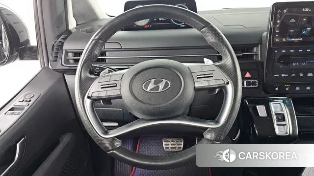 Hyundai Staria 2023 Черный из Кореи, фото 5