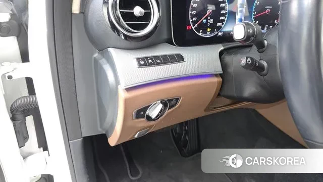 Mercedes-Benz E-Class W213 2020 Белый из Кореи, фото 5