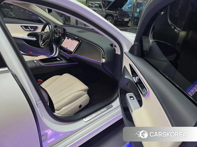 Mercedes-Benz E-Class W214 2025 Белый из Кореи, фото 5