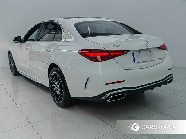 Mercedes-Benz Class C 2023 Белый из Китая, фото 5
