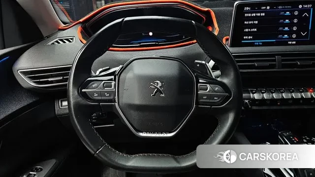 Peugeot 5008 second generation 2019 Белый из Кореи, фото 5