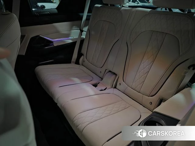 BMW X7 (G07) 2021 Черный из Кореи, фото 5