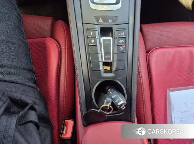 Porsche 718 Boxster 2024 Серый из Кореи, фото 5