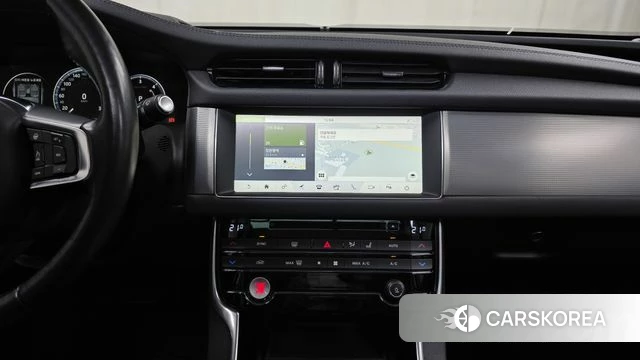 Jaguar XF (X260) 2018 Белый из Кореи, фото 5