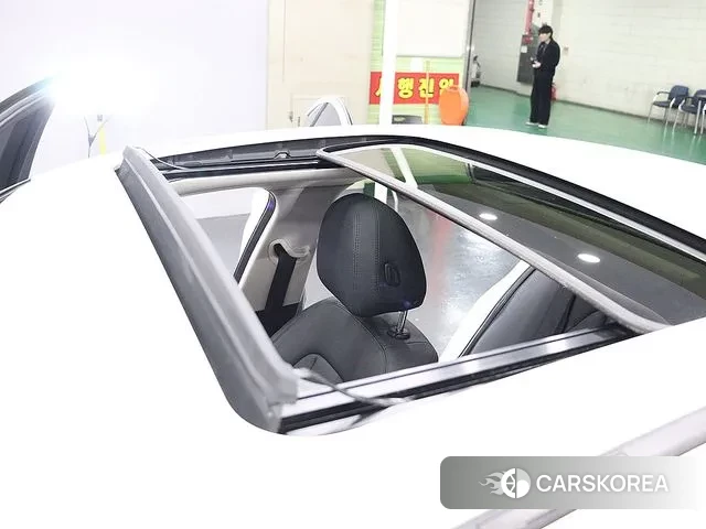 BMW 3 Series (G20) 2019 Белый из Кореи, фото 5