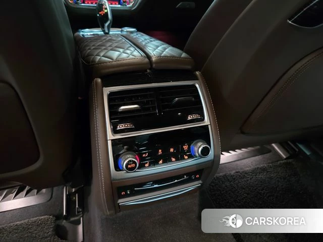 BMW 7 Series (G11) 2021 Черный из Кореи, фото 5