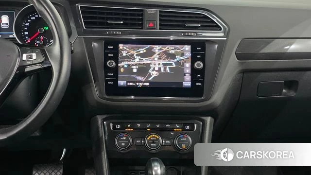 Volkswagen Tiguan second Generation 2020 Серый из Кореи, фото 5