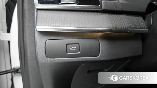 Volvo XC90 second Generation 2025 Белый из Кореи, фото 5