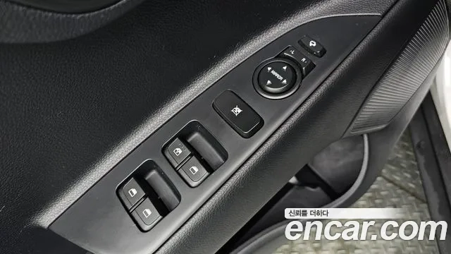 Kia Stonic 2019 Белый из Кореи, фото 5