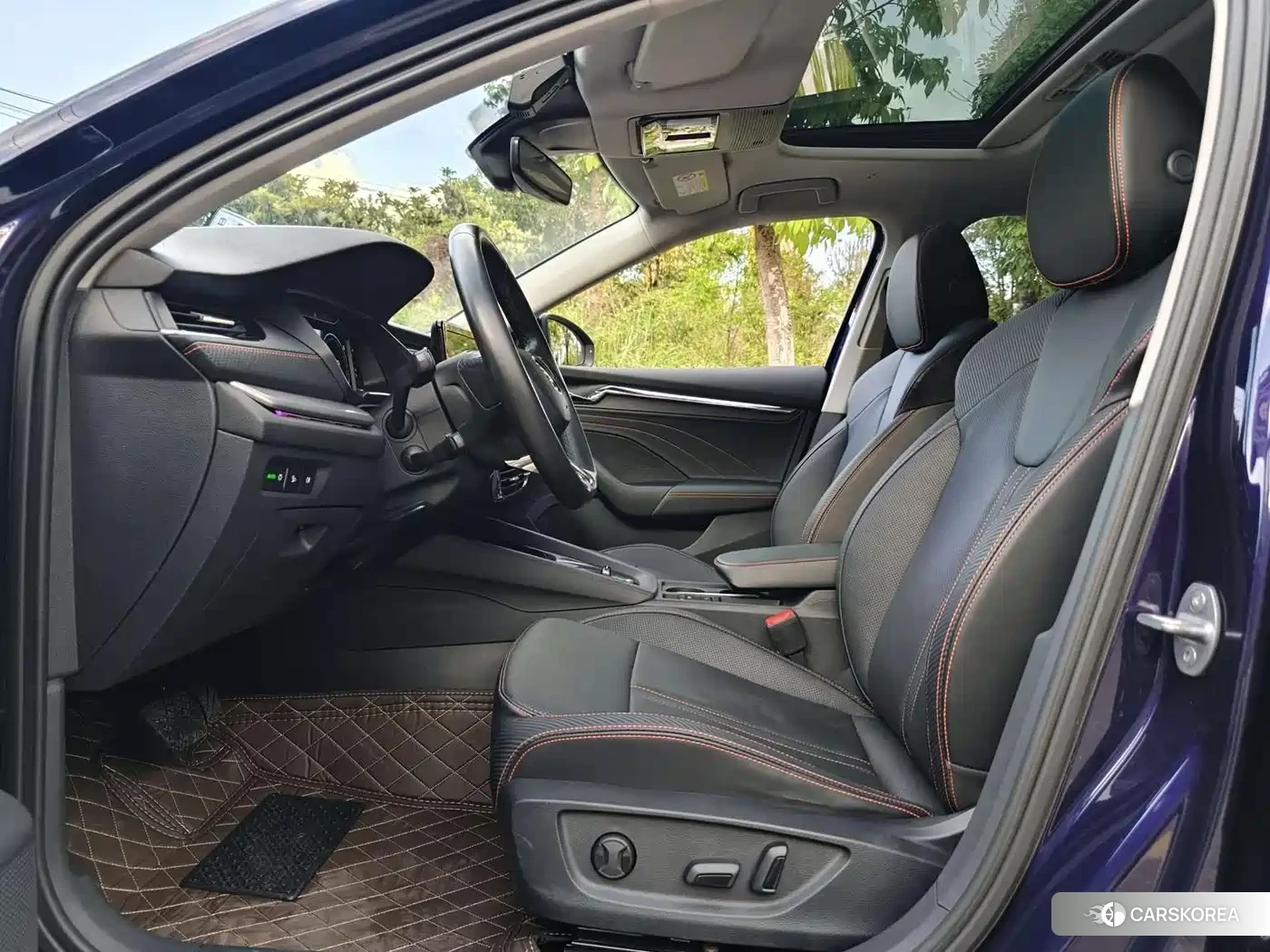 Skoda Octavia 2022 Синий из Китая, фото 5