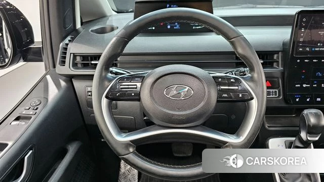 Hyundai Staria 2023 Черный из Кореи, фото 5